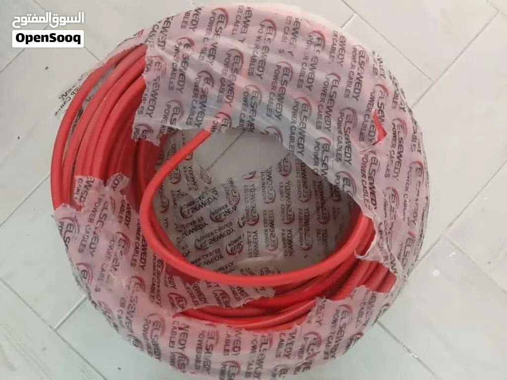 للبيع لفة كابل السويدى CU/PVC بطول 100 متر.