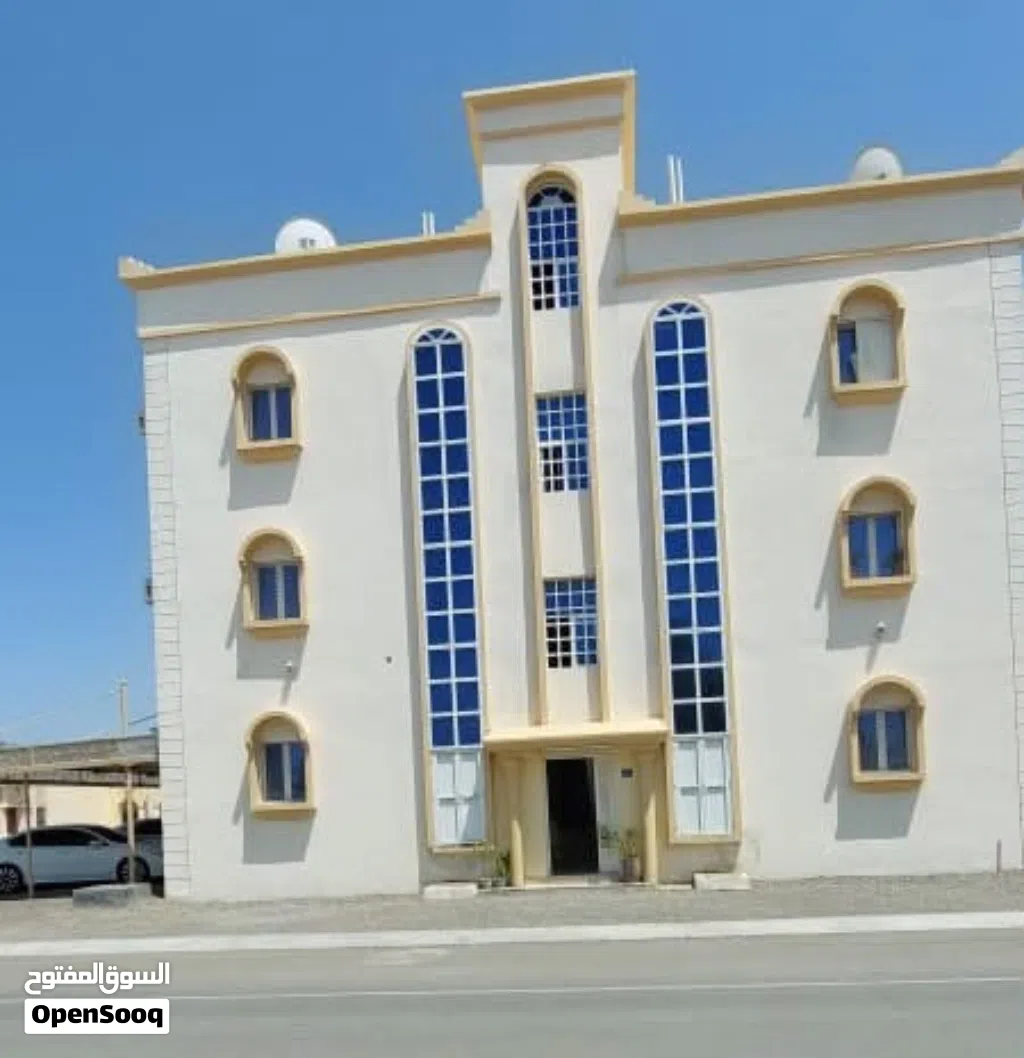 Apartment for rent on the ground floor Located opposite Sohar Bridge, next to Oman Gifts Center.