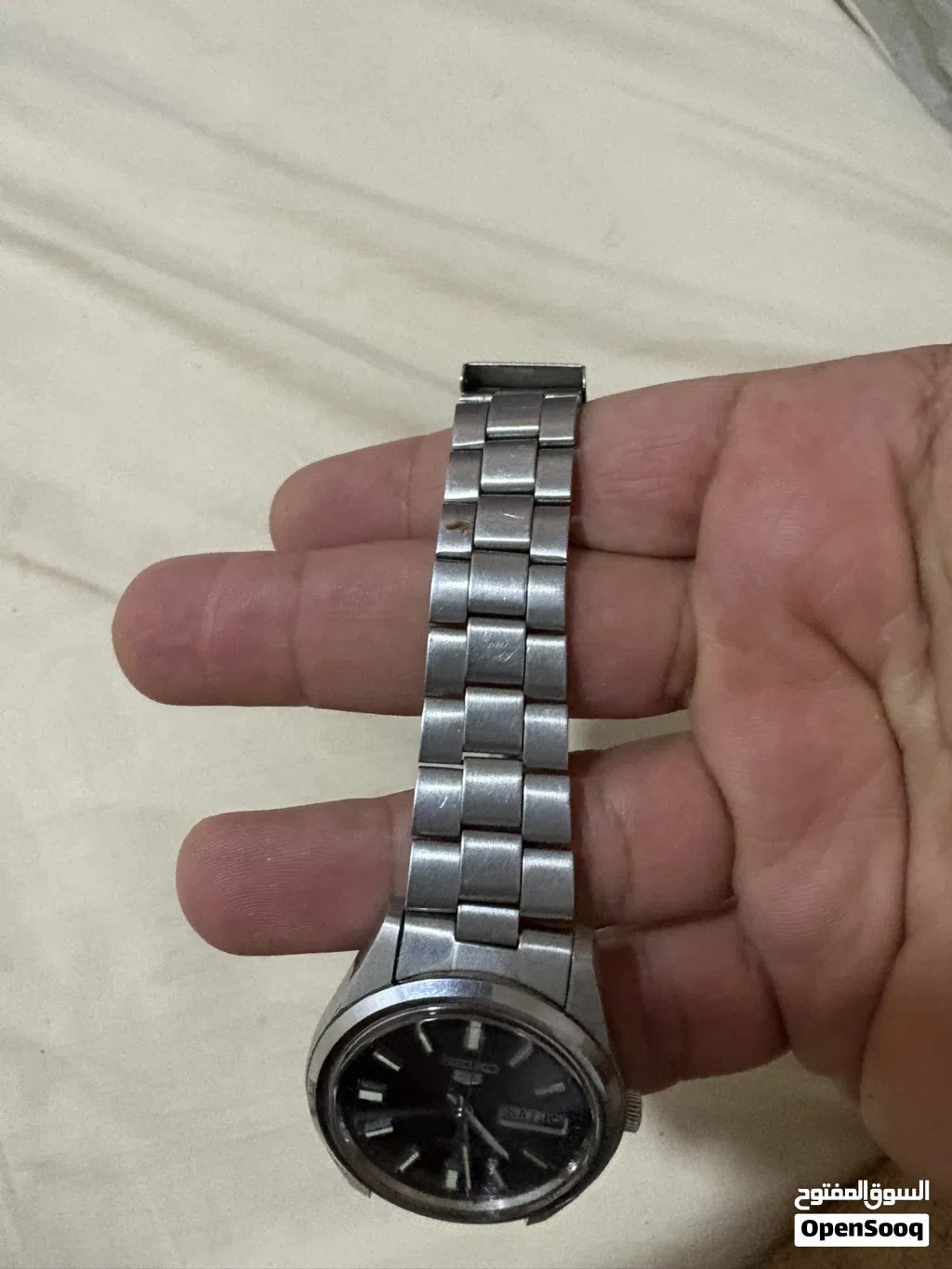 ساعة البيع