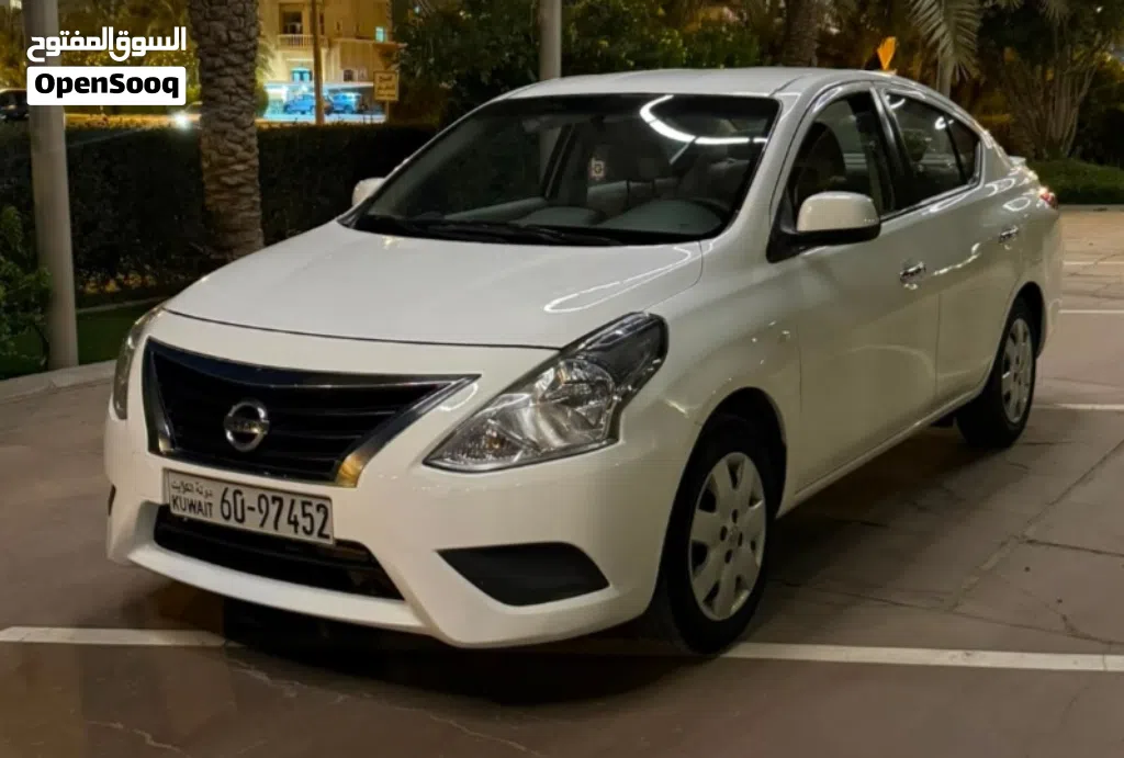 نيسان صني Standard