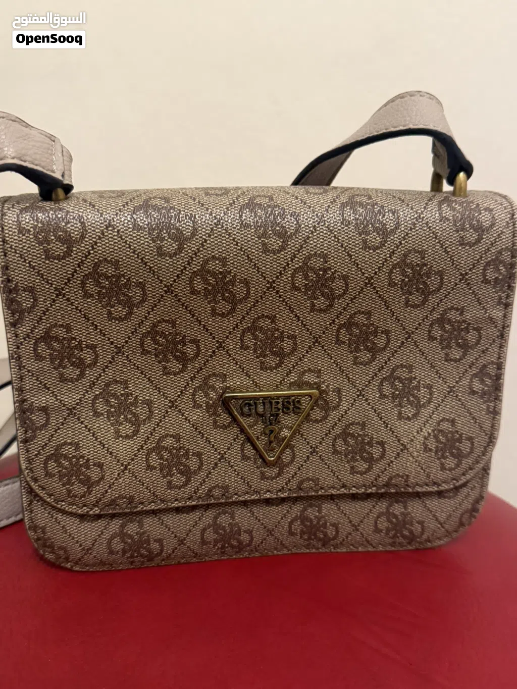 شنطه guess الاصليه