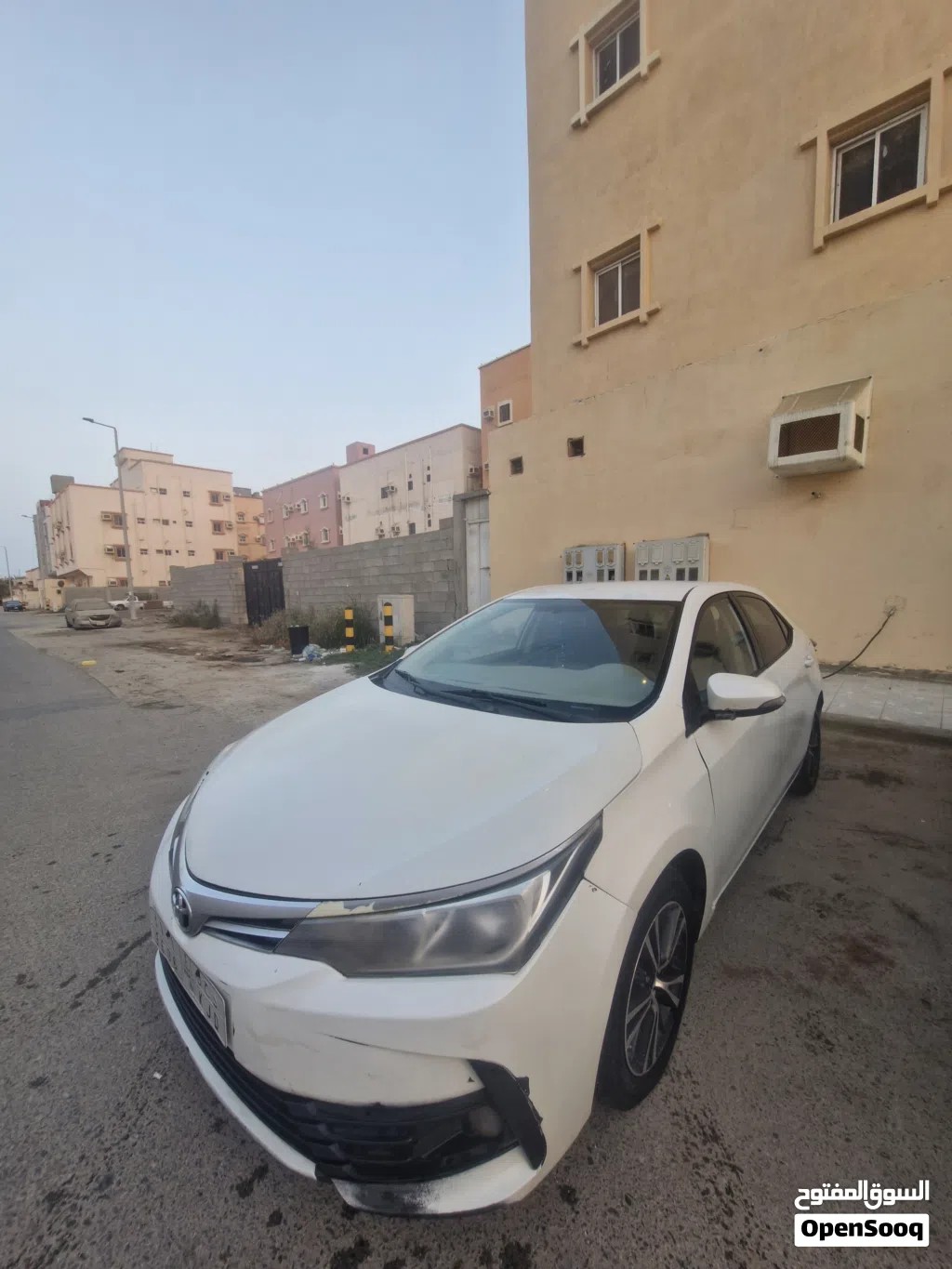 تويوتا كورولا XLE
