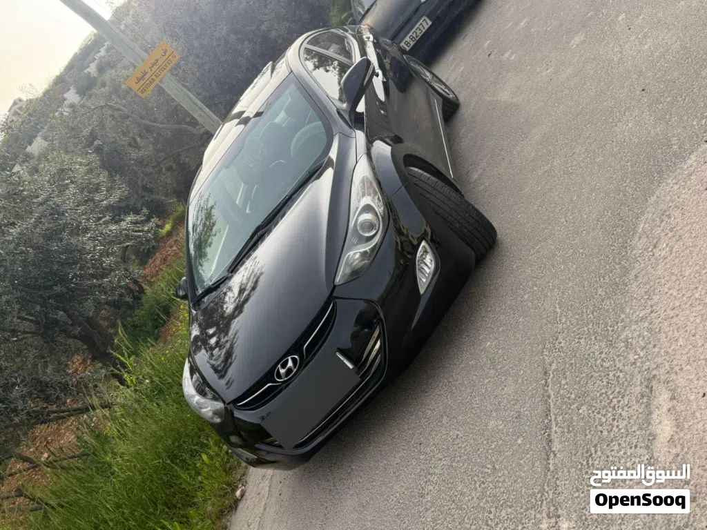 هيونداي افانتي Limited