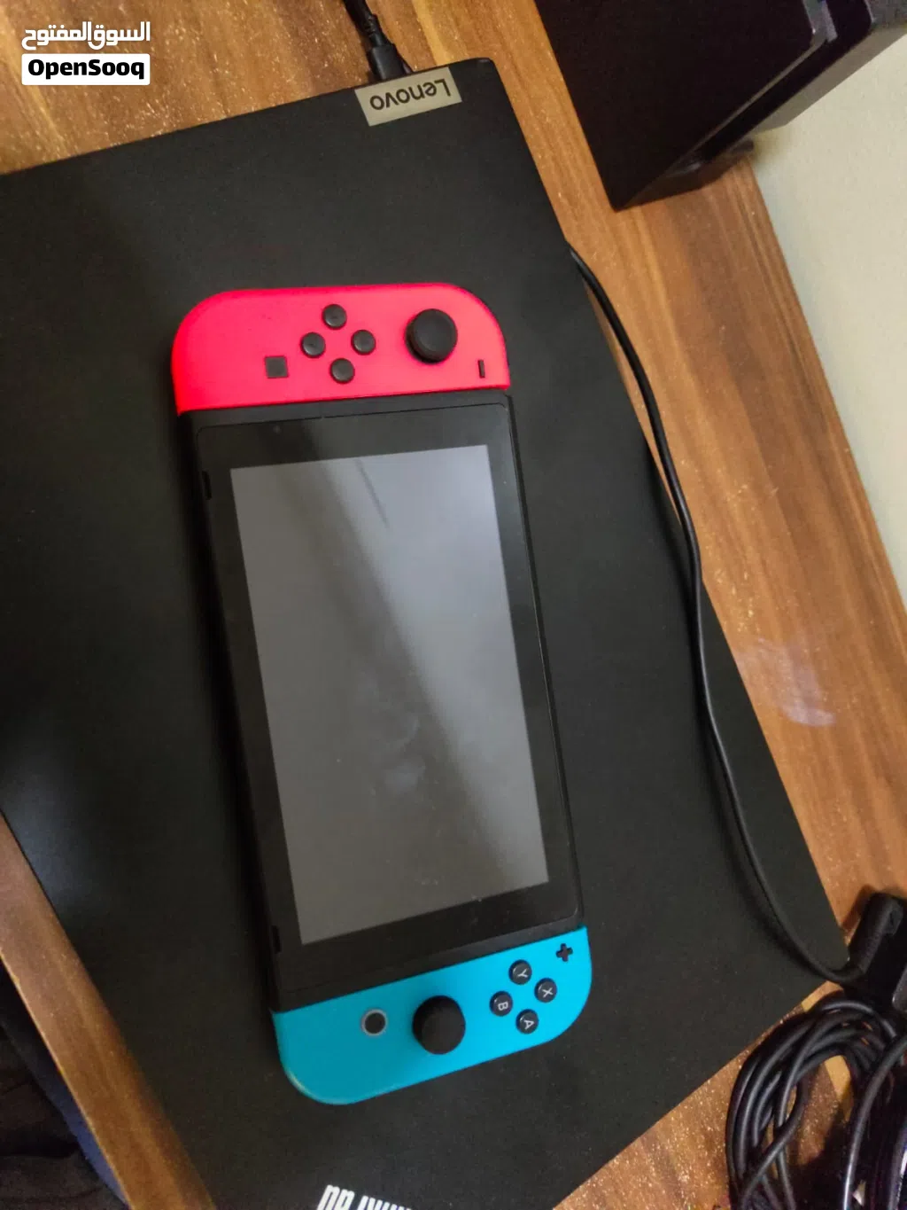 للبيع: Nintendo Switch نيون (أحمر/أزرق)