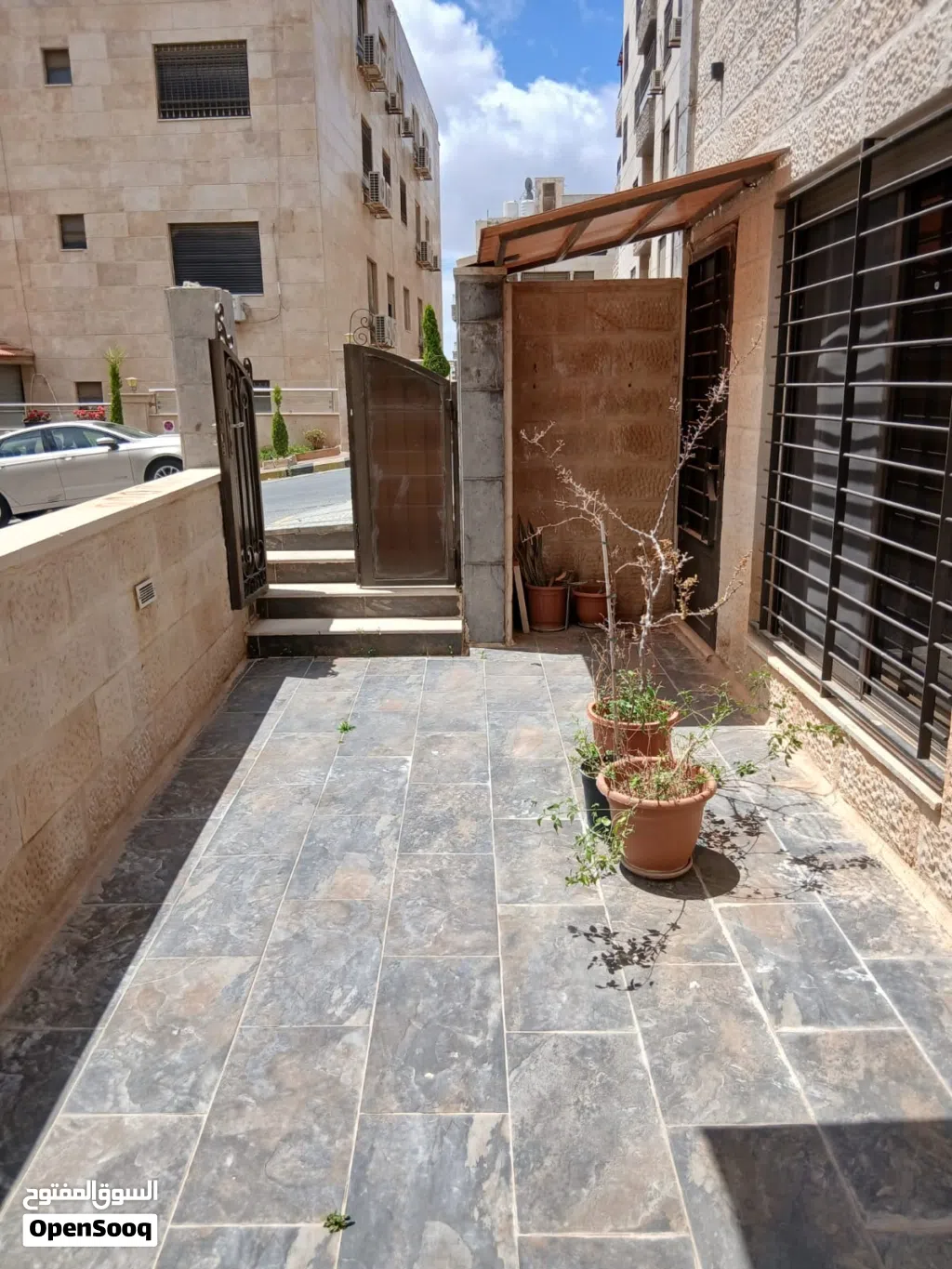 شقه مميزه في الرابيه بسعر مغري جدا من المالك مباشره