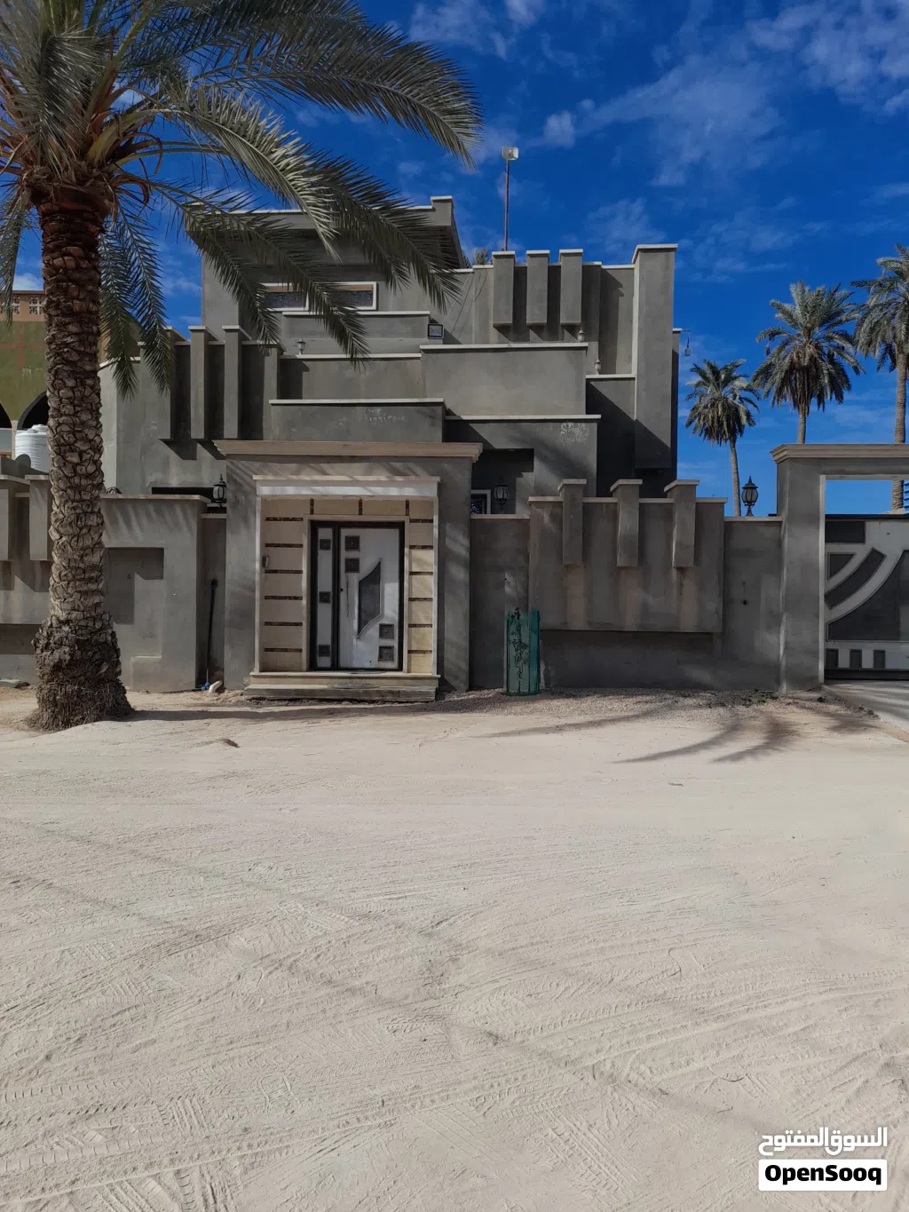 منزل من طابقين بناء حديت نظام دوبلاكس