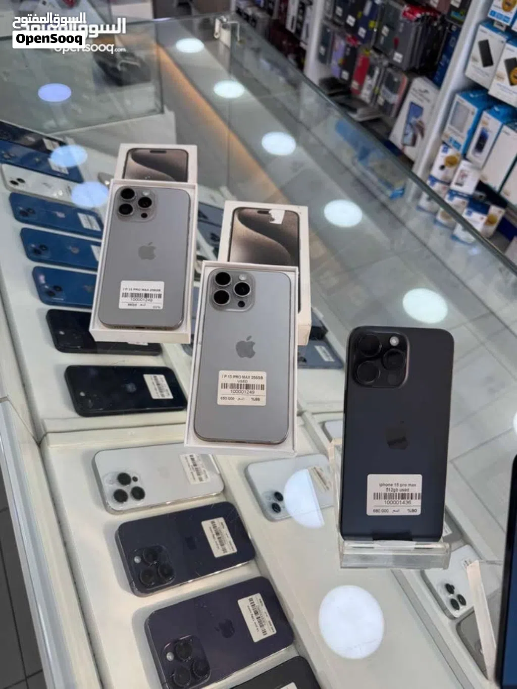 I phone 15 pro max 256gb مستعمل شبة جديد بطاريه 85-90 معه كرتونته كفالة اسبوعين لاي عطل مصنعي