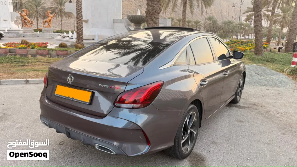 MG MG GT