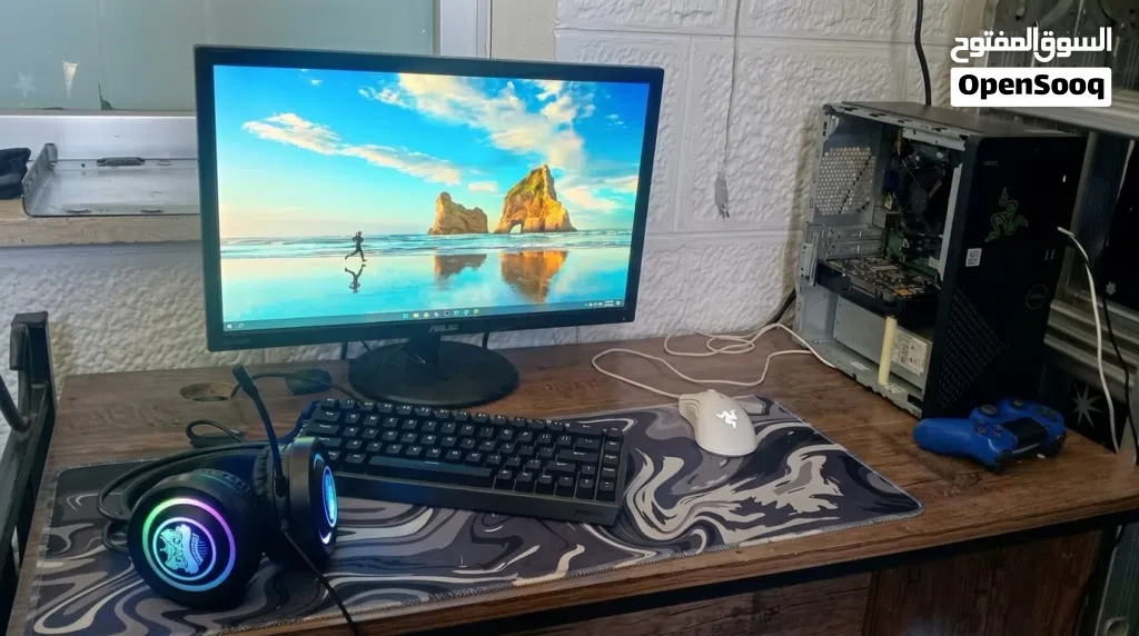 جهاز كمبيوتر Dell بحالة ممتازة مع شاشة
