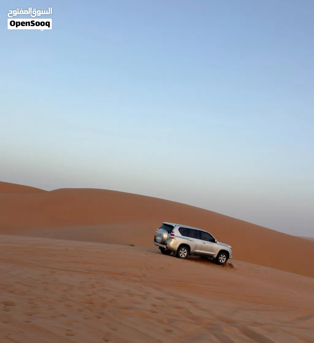 Airport transfers and sightseeing tours توصيل من والى المطار وجولات سياحية