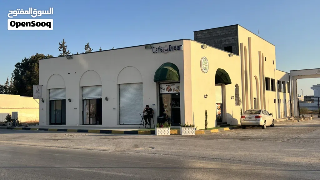 صالة افراح للايجار بمساحة 455 متر بموقع ممتاز نص تشطيب