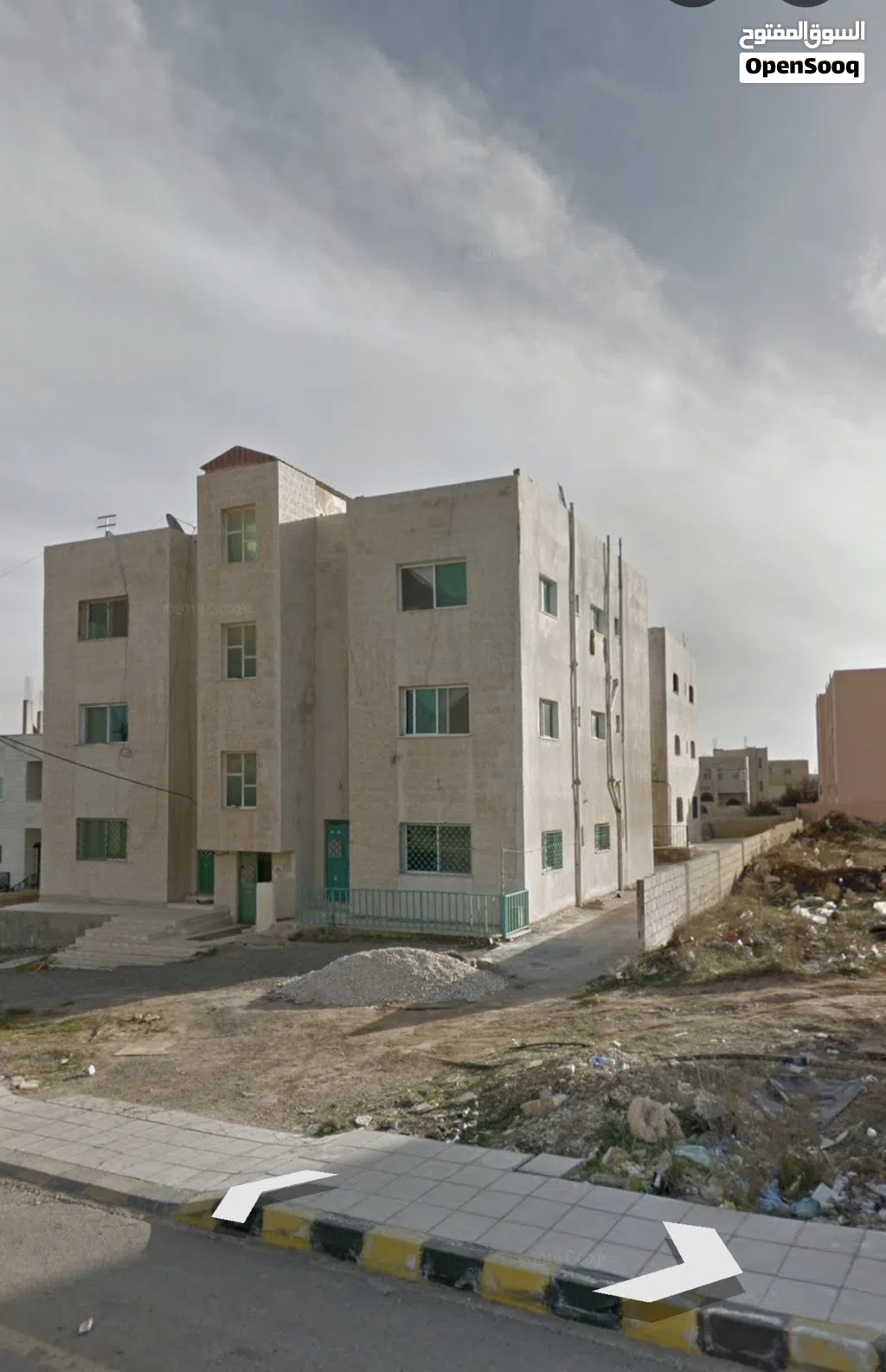 عمارتين سكنية للبيع في المزار الجنوبي