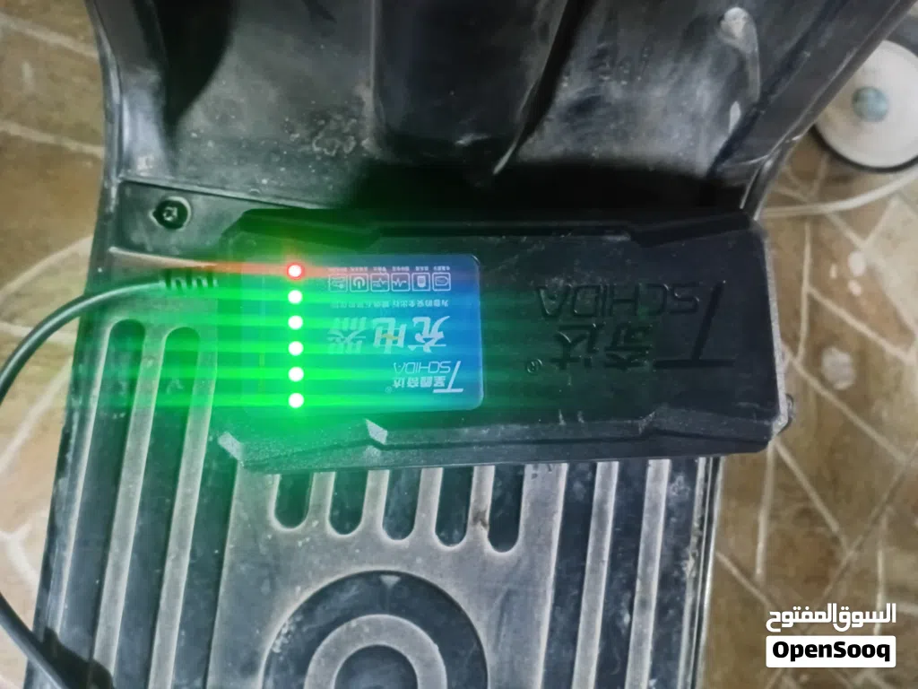 سكوتر جديد مستعمل شويه عليه بطاريه قويه ويجي مع شحن سريع ملاحظه السكوتر سريع