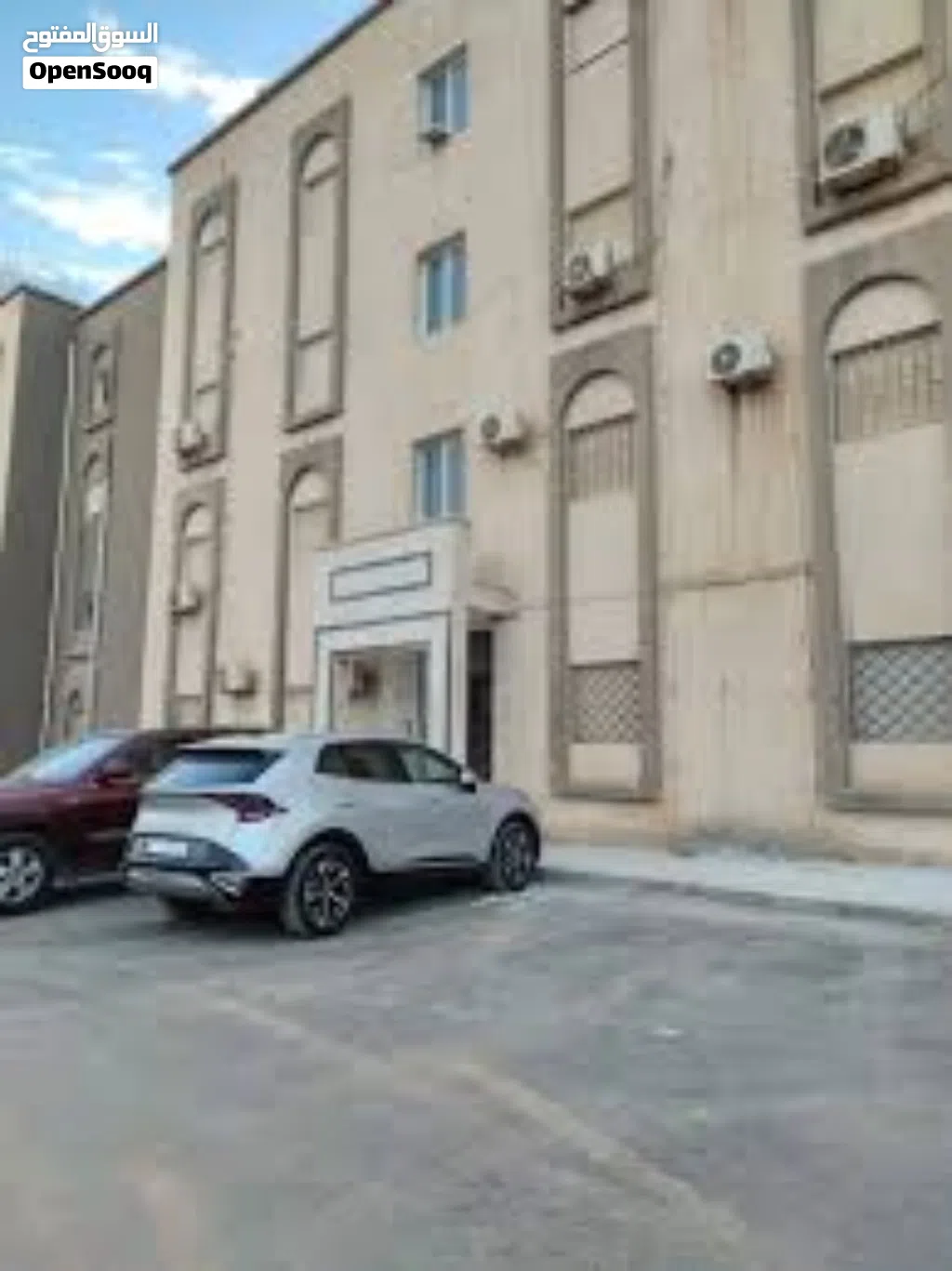 شقة في عمارات الضمان ارض لملوم الدور الاول علوي نظيفة جدا وموقع مميز اقرا الاعلان