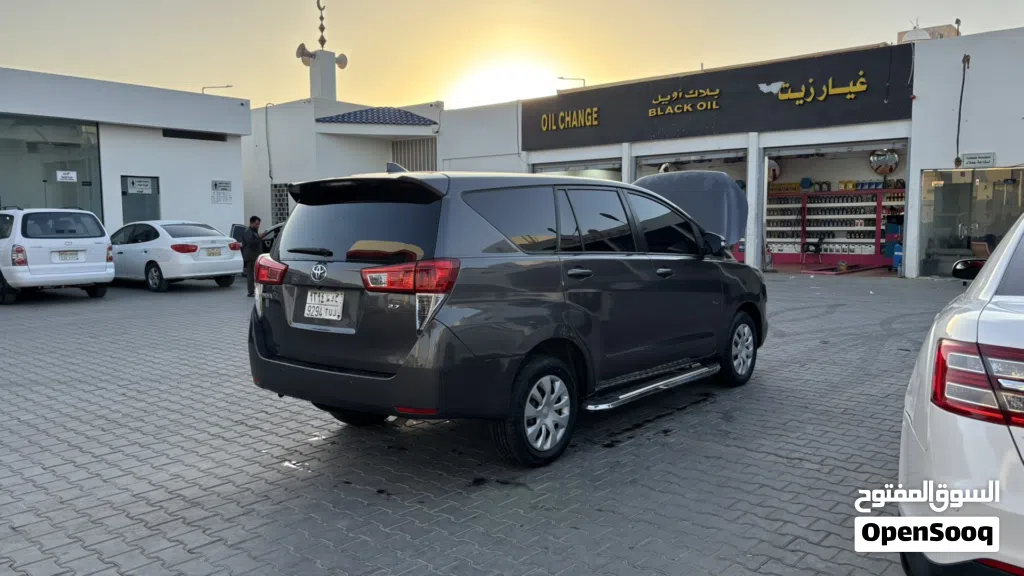 Toyota Innova SE