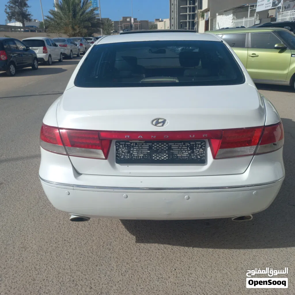 هيونداي ازيرا Standard