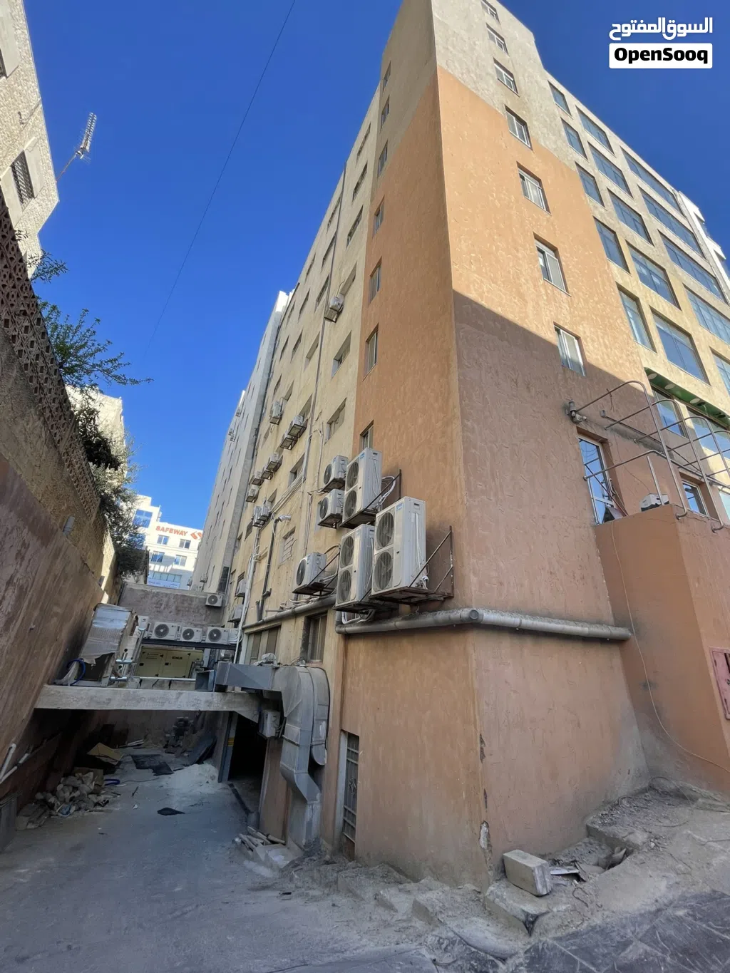 مكاتب وعيادات لإيجار وطوابق كامل