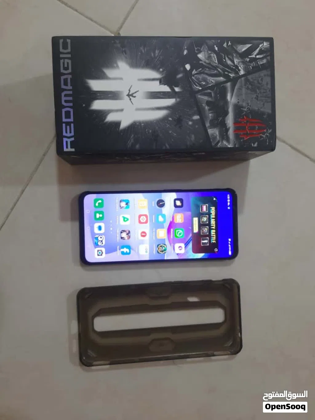 red magic 7.256gb. 16gb ram battery health 60% تلفون نضيف مافي شي مشكله بطارية 50% WhatsAp
