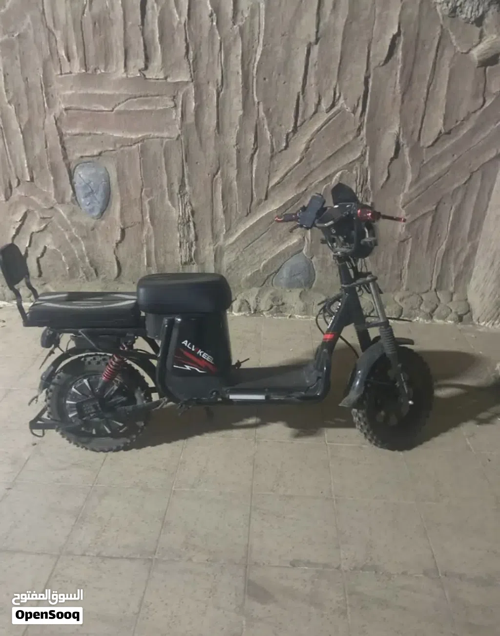 سكوتر كهربائي للبيع يمشي +99