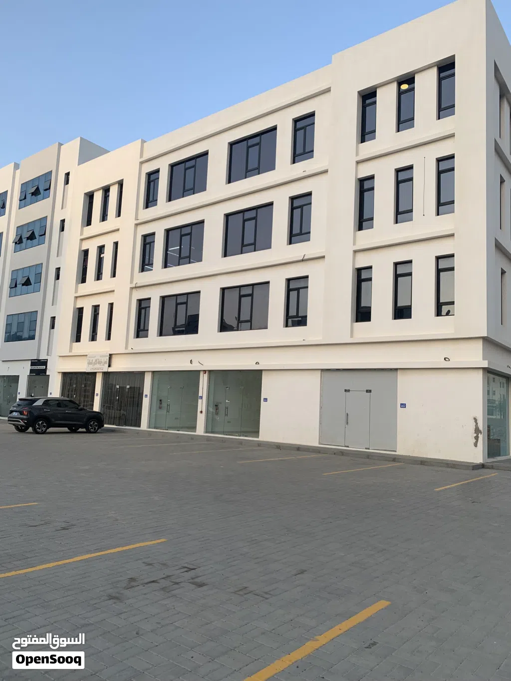 محلات بمساحات مختلفة للإيجار في المعبيلة. Shops for rent in Al Maabelah