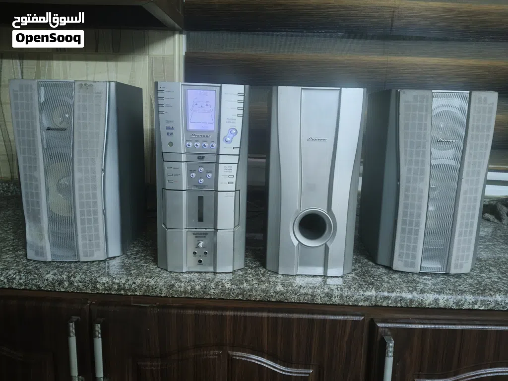 ستيريو بانيير مسرحي مع ريموته الاصلي صوت زلازال