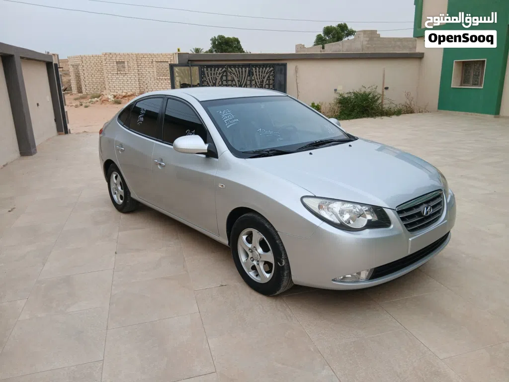 هيونداي افانتي Limited
