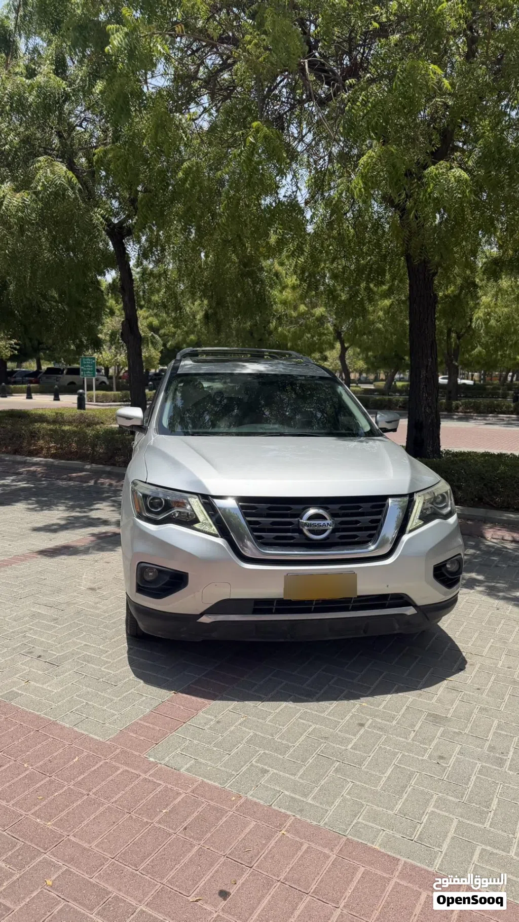 Nissan Pathfinder SL
