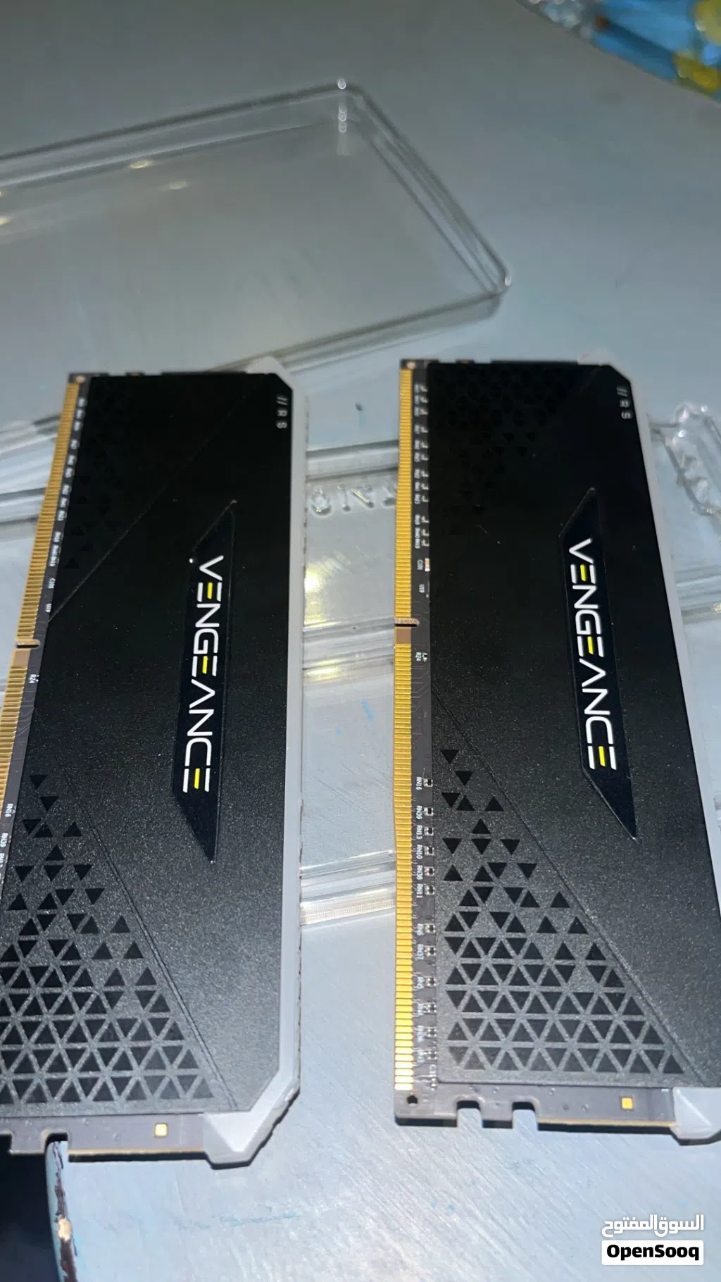 للبيع رامات ddr4 16gb من كورسير vengeance