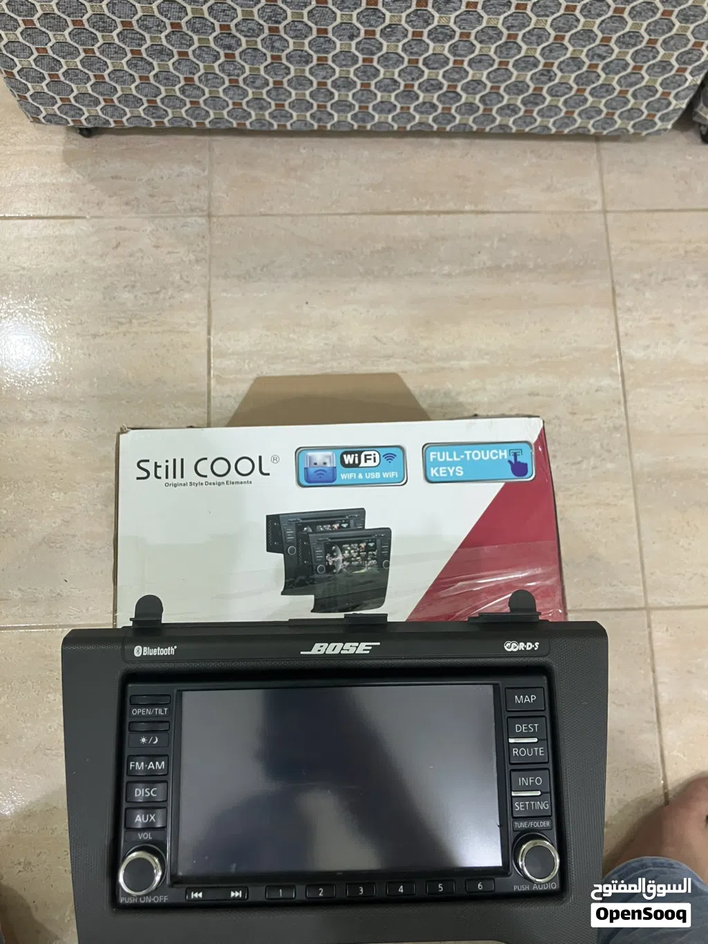 للبيع شاشه مع لفريم نيسان التيما موديل 2008 الى 2012