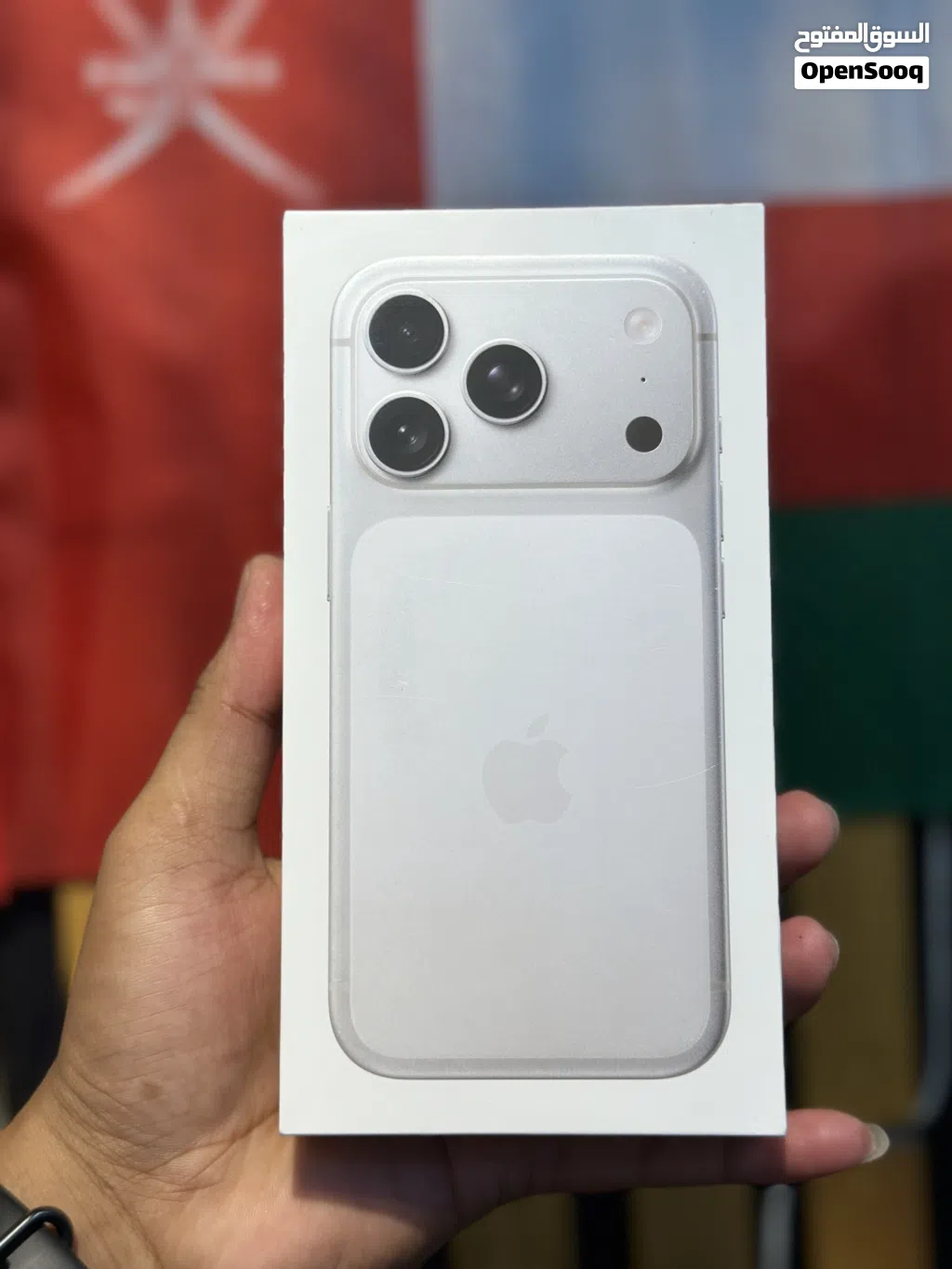 New iPhone 17 pro. 256Gb Silver Arabic version