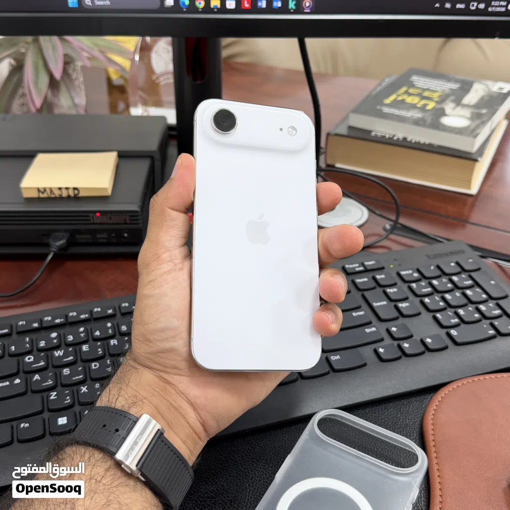 iPhone 17 Air نسخة الشرق الاوسط