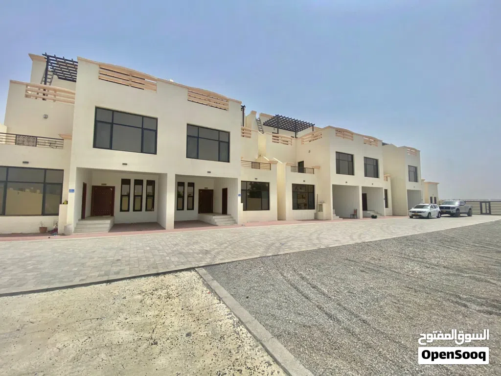 villas for rent in khod 4 hay Alkawthar/ فيلا للايجار في الخوض الرابعة حي الكوثر