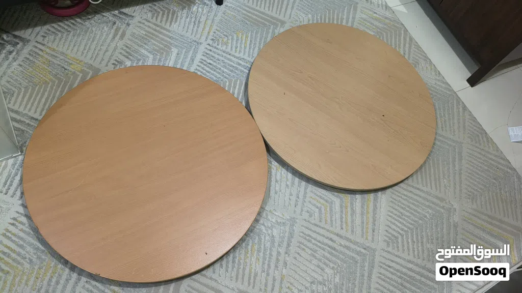 Set of 2 Matching Round Wooden Coffee/Study/ Floor Tables