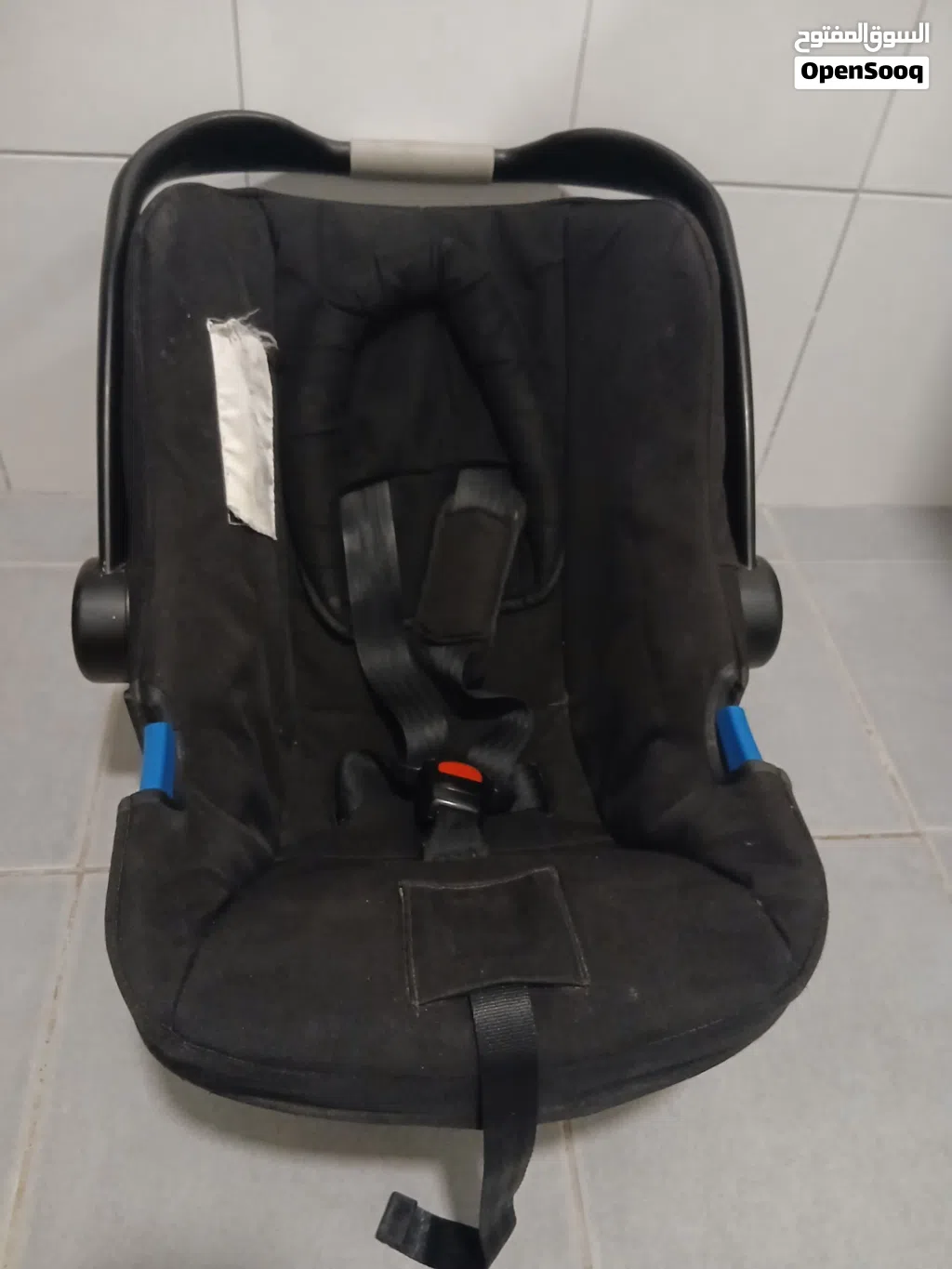 عربة أطفال للسيارة 2 دينار - child car - 2 K.D