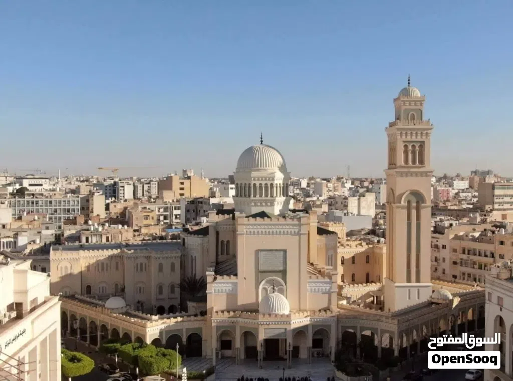شقة للإيجار تصلح أن تكون مقر شركة فى قلب طرابلس النابض