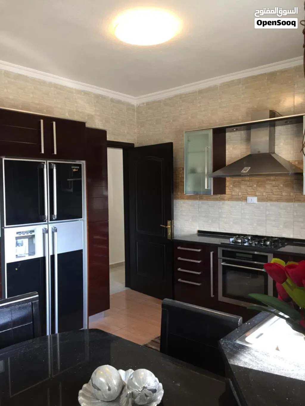 شقه مفروشه فاخره