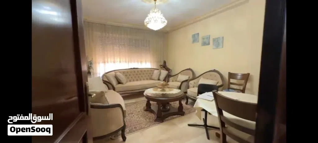 شقة في موقع مميز في الرابية اربد للبيع