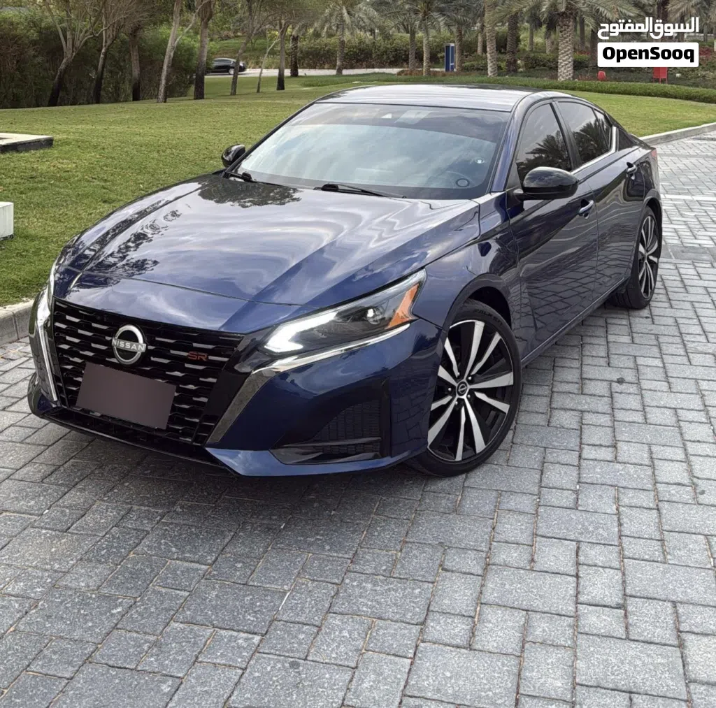 Nissan Altima SR