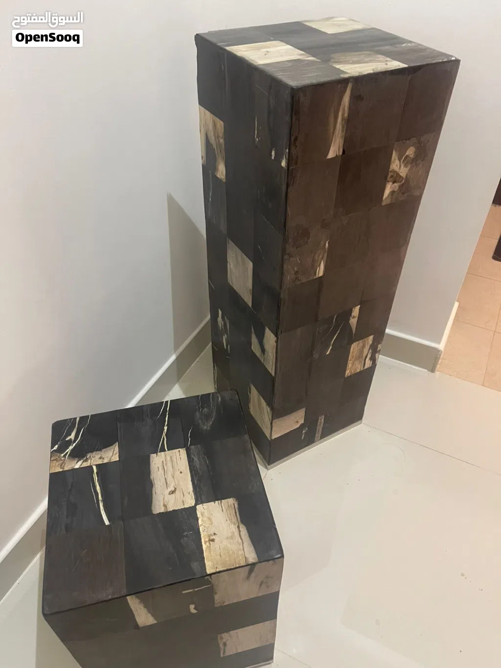 Luxury Italian design wooden pedestals