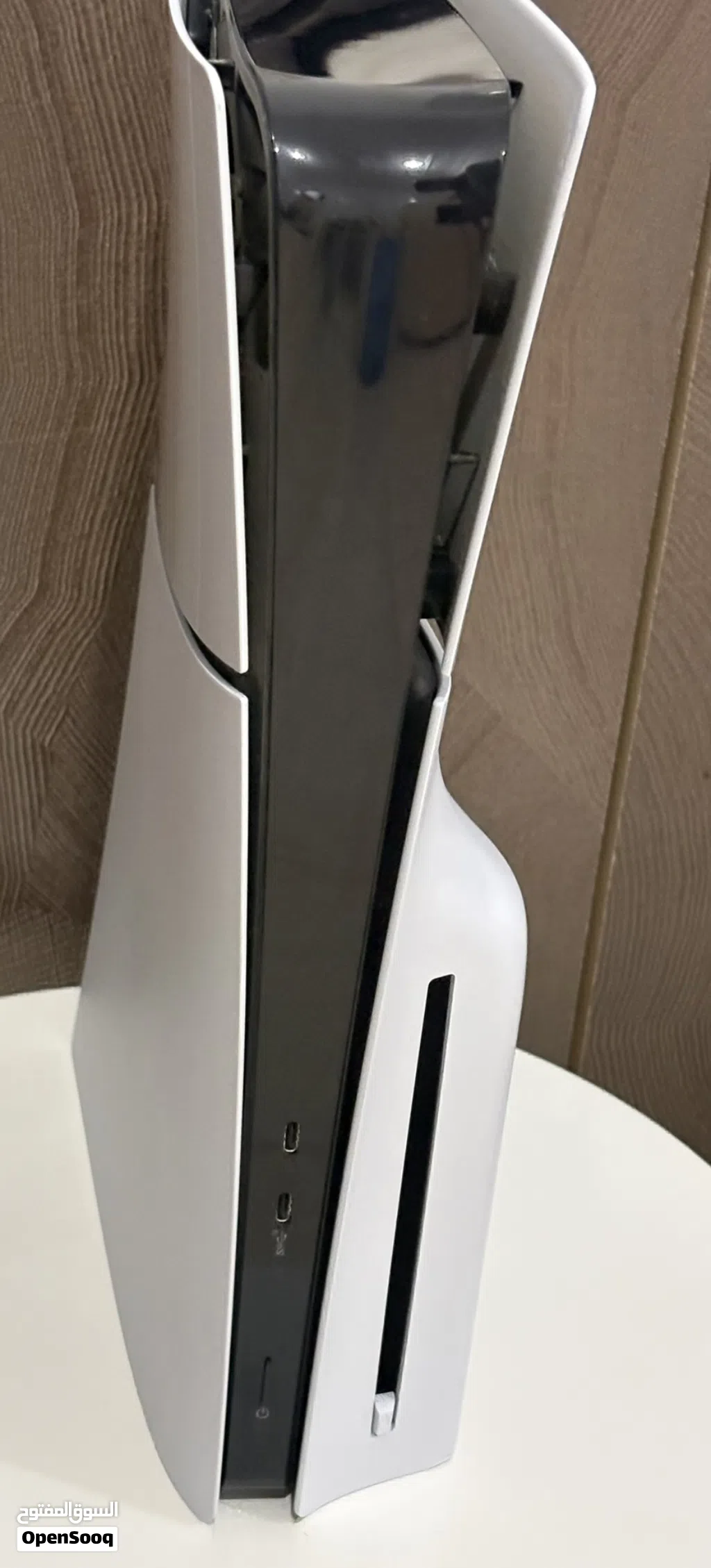 PS5 Slim نسخة الأقراص + يدين أصليات نظيف وعلى الشرط