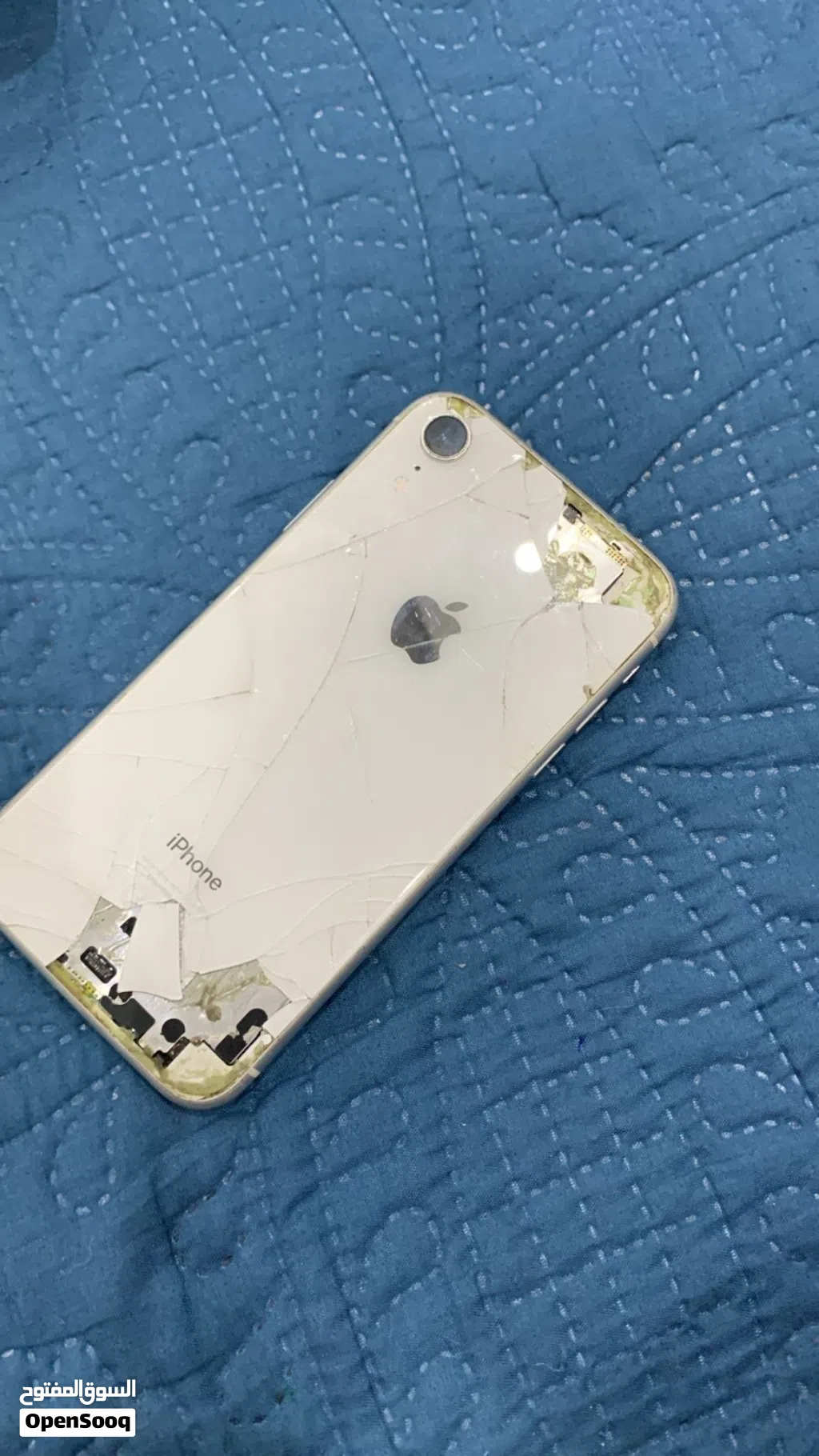 ايفون xr وثنين 7 للبيع