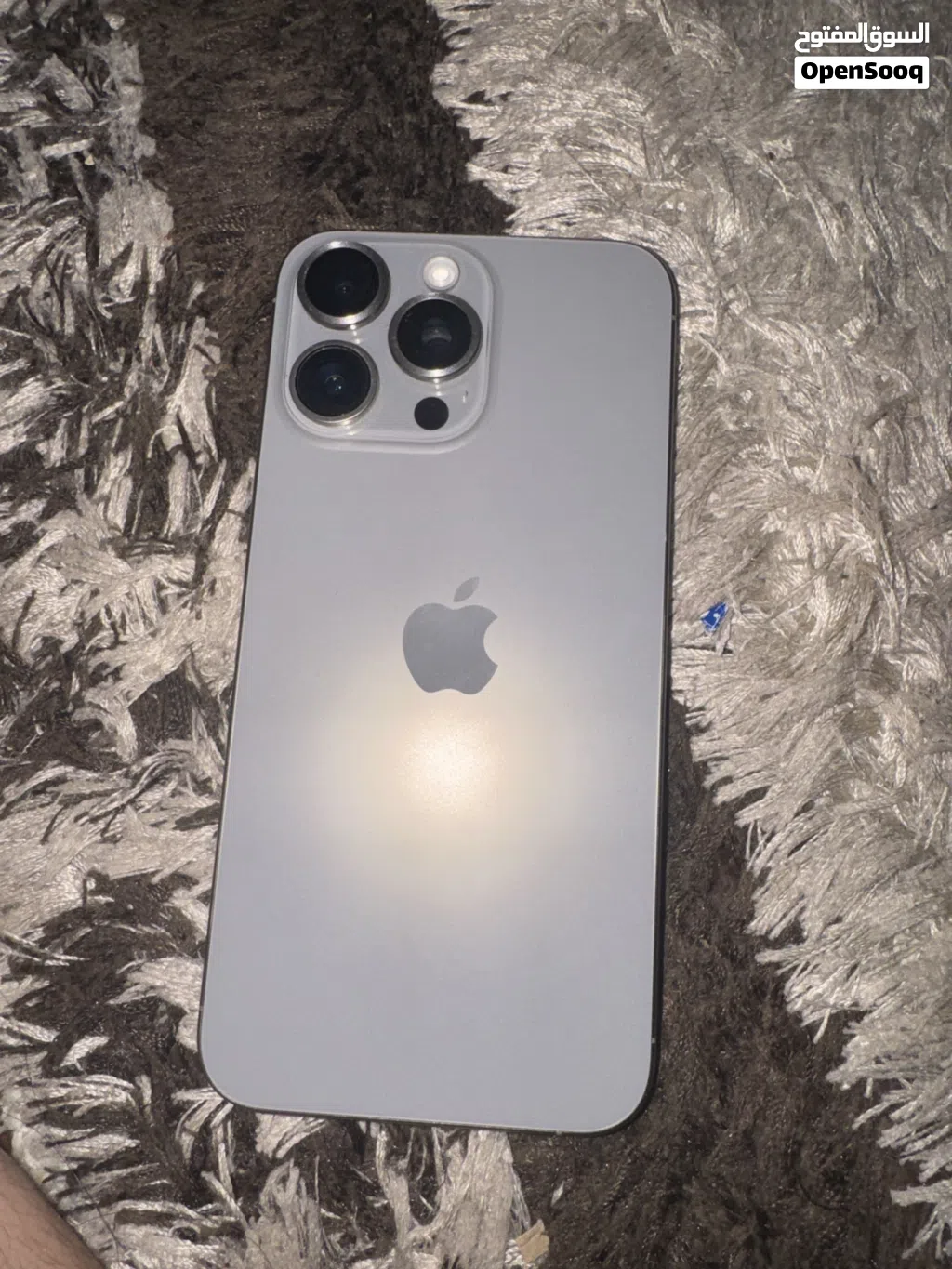 آيفون 15 pro max للبيع بطارية 97