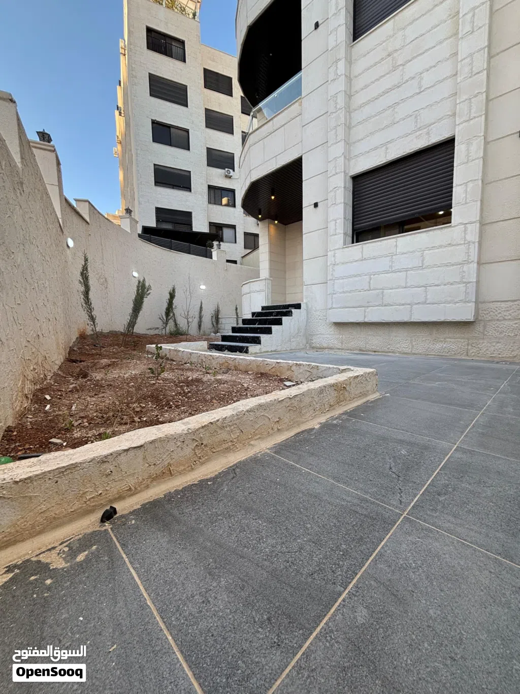 شقق مميزه جديده لم تسكن للإيجار في جبيهه