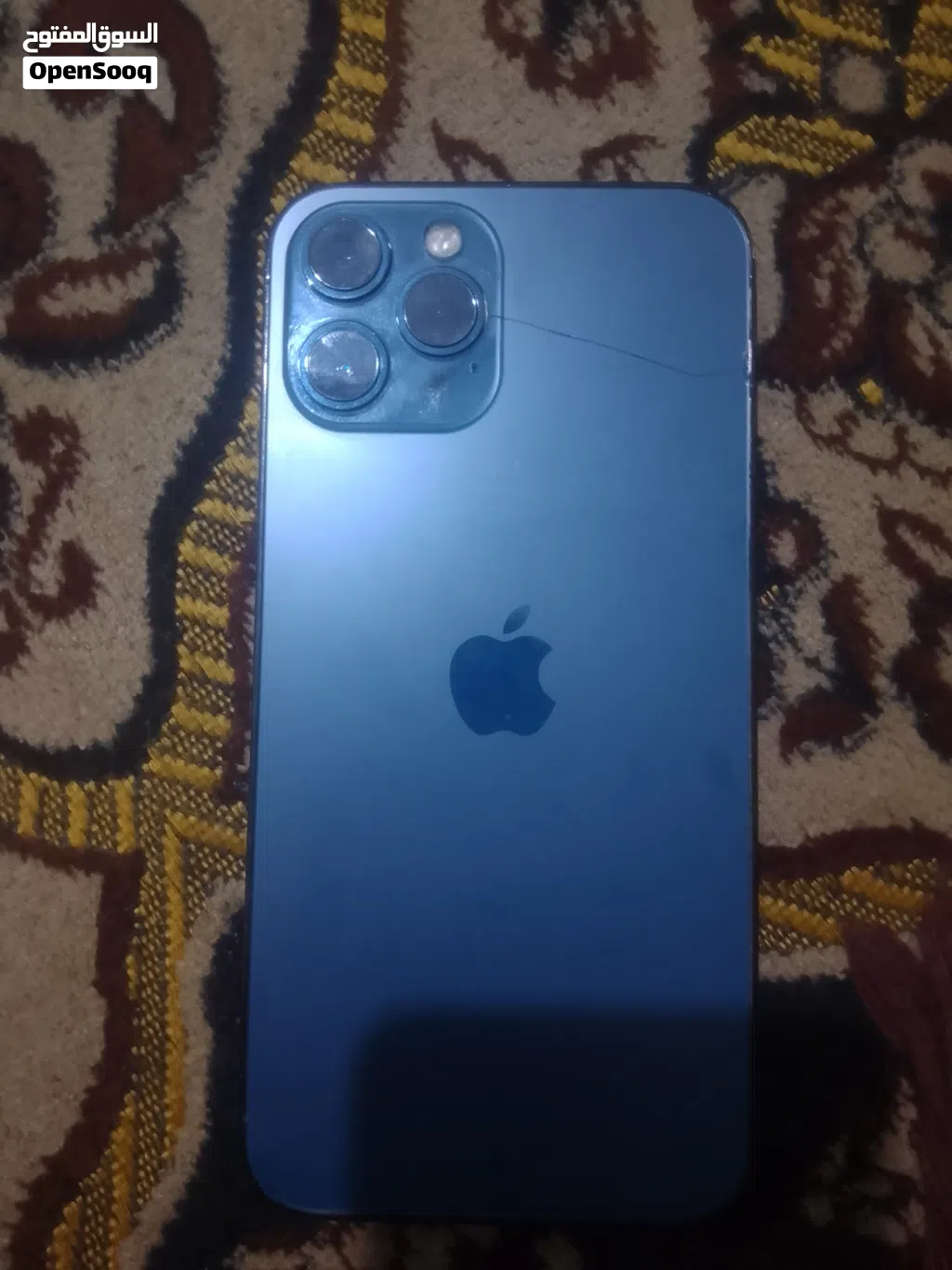ايفون 12بروماكس شبه جديد حاله البطاريه 83ذاكره 512كحلي مضامين