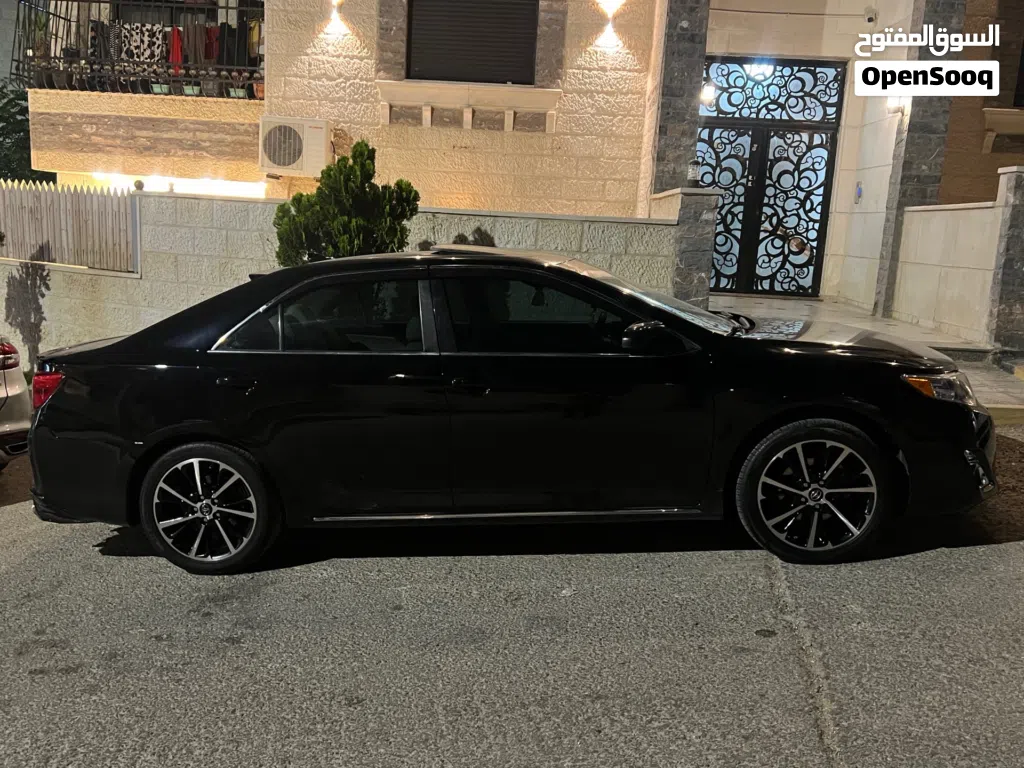 تويوتا كامري XLE
