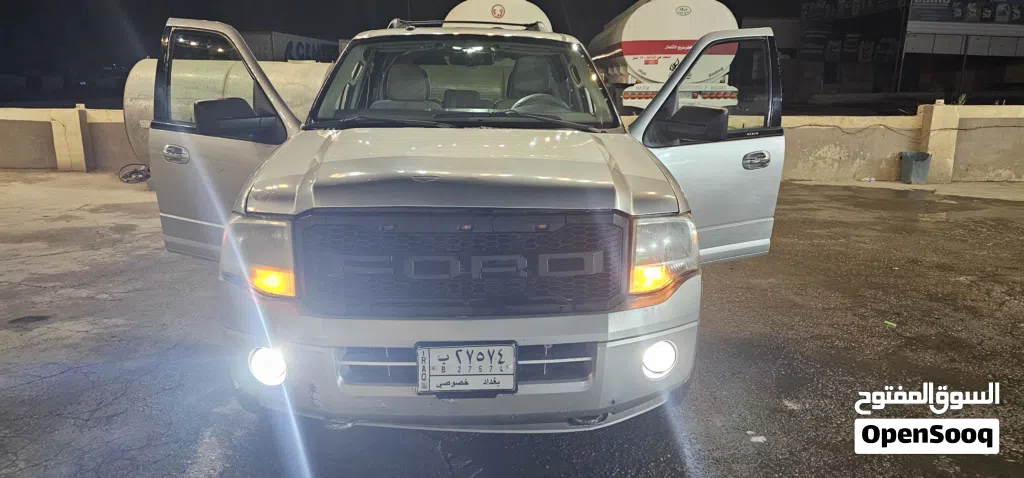 Ford Expedition XL