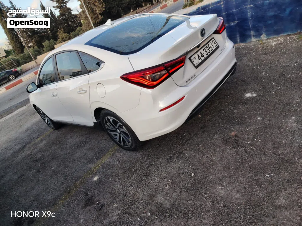 شانجان ايدو EV