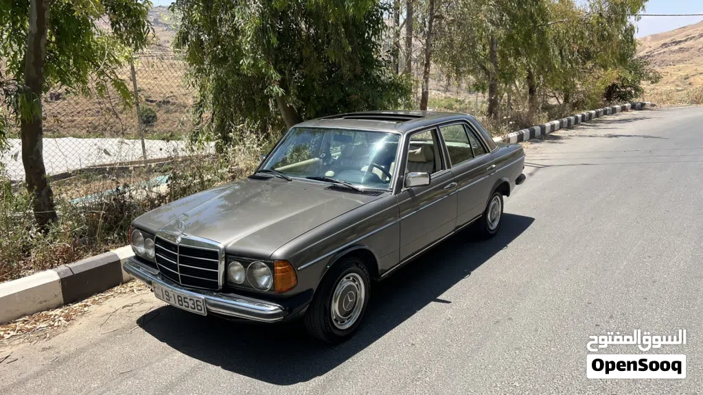 Mercedes Benz E-Class E 200