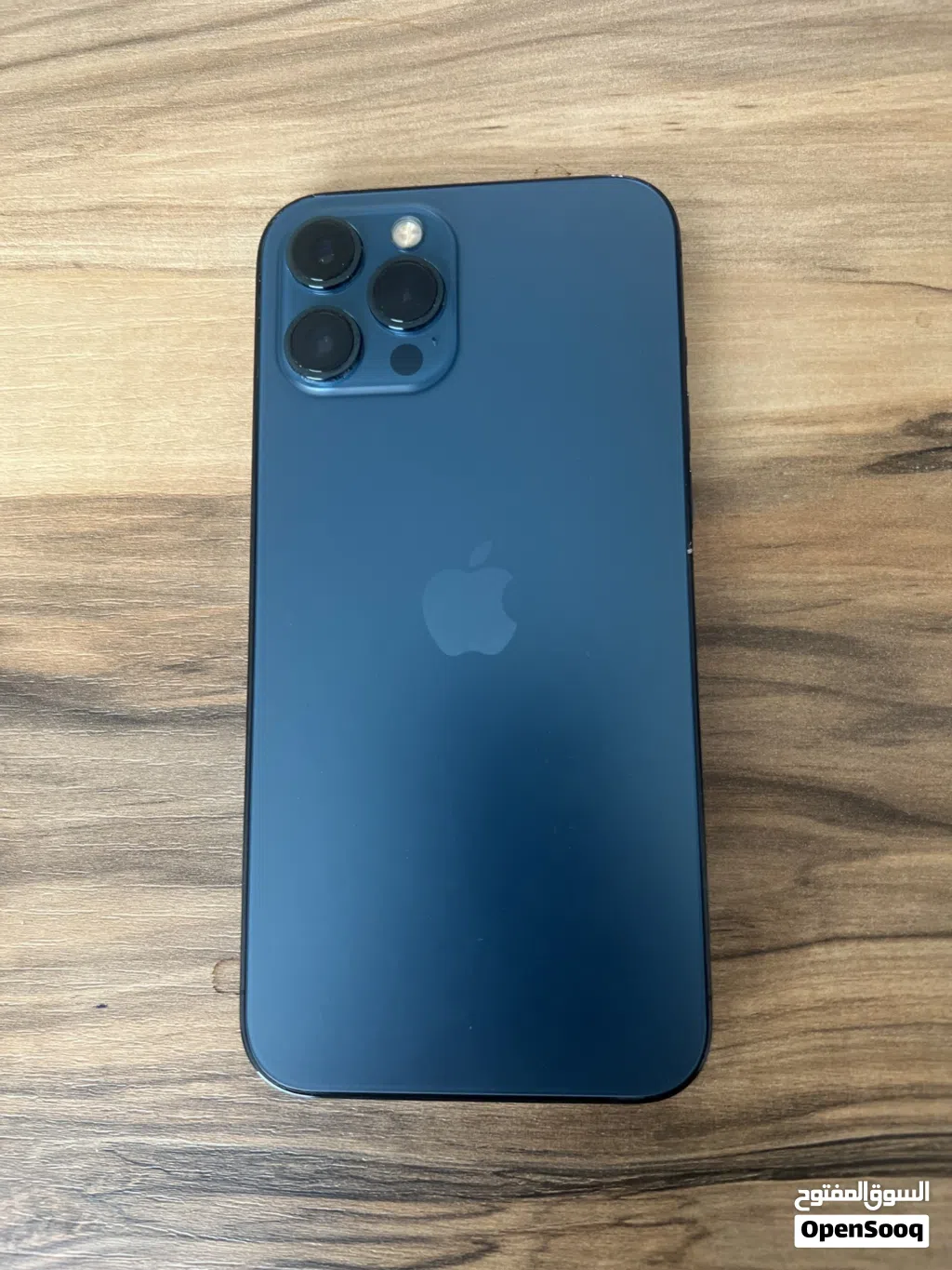 I phone 12 pro max 128 gb ,استعمال بسيط مستبدل شاشة نخب بسعر مغري