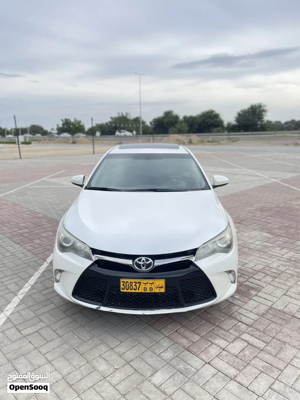 تويوتا كامري XLE